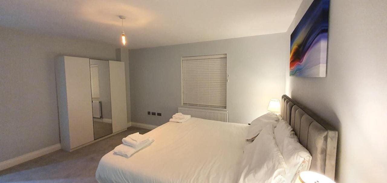 Garland Modern Spacious Apartment, Brentwood 1 Exterior foto